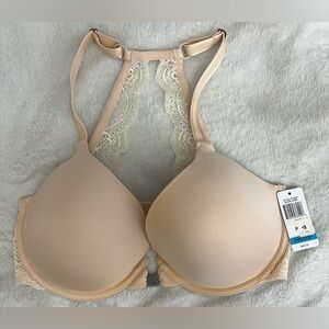 NWT Parisa Front Hook Lace Back Bra in Ivory